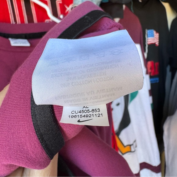 Nike Sportswear Tech Fleece CU4505-653 Burgundy Crewneck Gym Sweatshirt Athletic - Picture 4 of 11